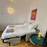 Beautiful New And Comfortable 10min From Montmartre