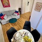 アパート Beautiful New And Comfortable 10min From Montmartre パリ