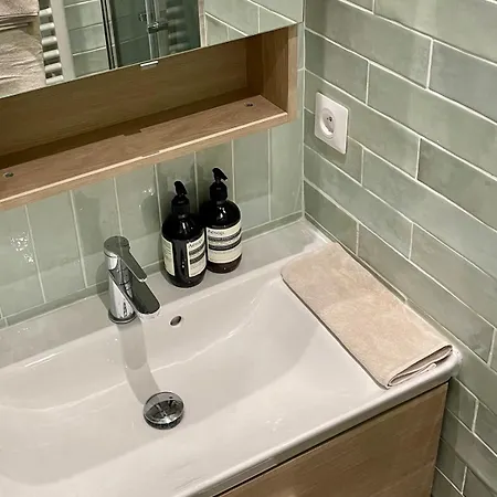 Beautiful New And Comfortable 10min From Montmartre Paris