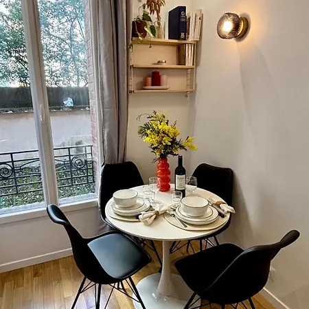 Beautiful New And Comfortable 10min From Montmartre